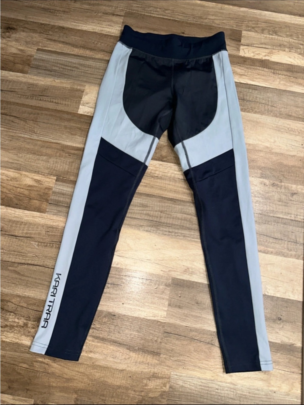 Kari Traa Navy Performance Leggings
